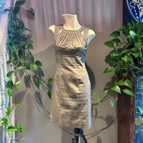 Unique Taupe CHOPIN Roma Dress - Picture 3 of 7